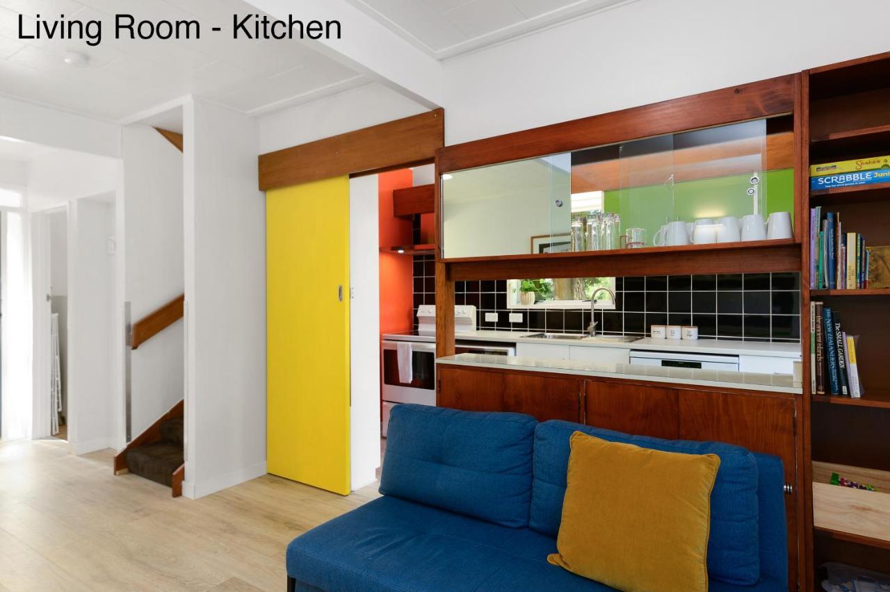 Water'S Edge City Retreat Rotorua Bagian luar foto