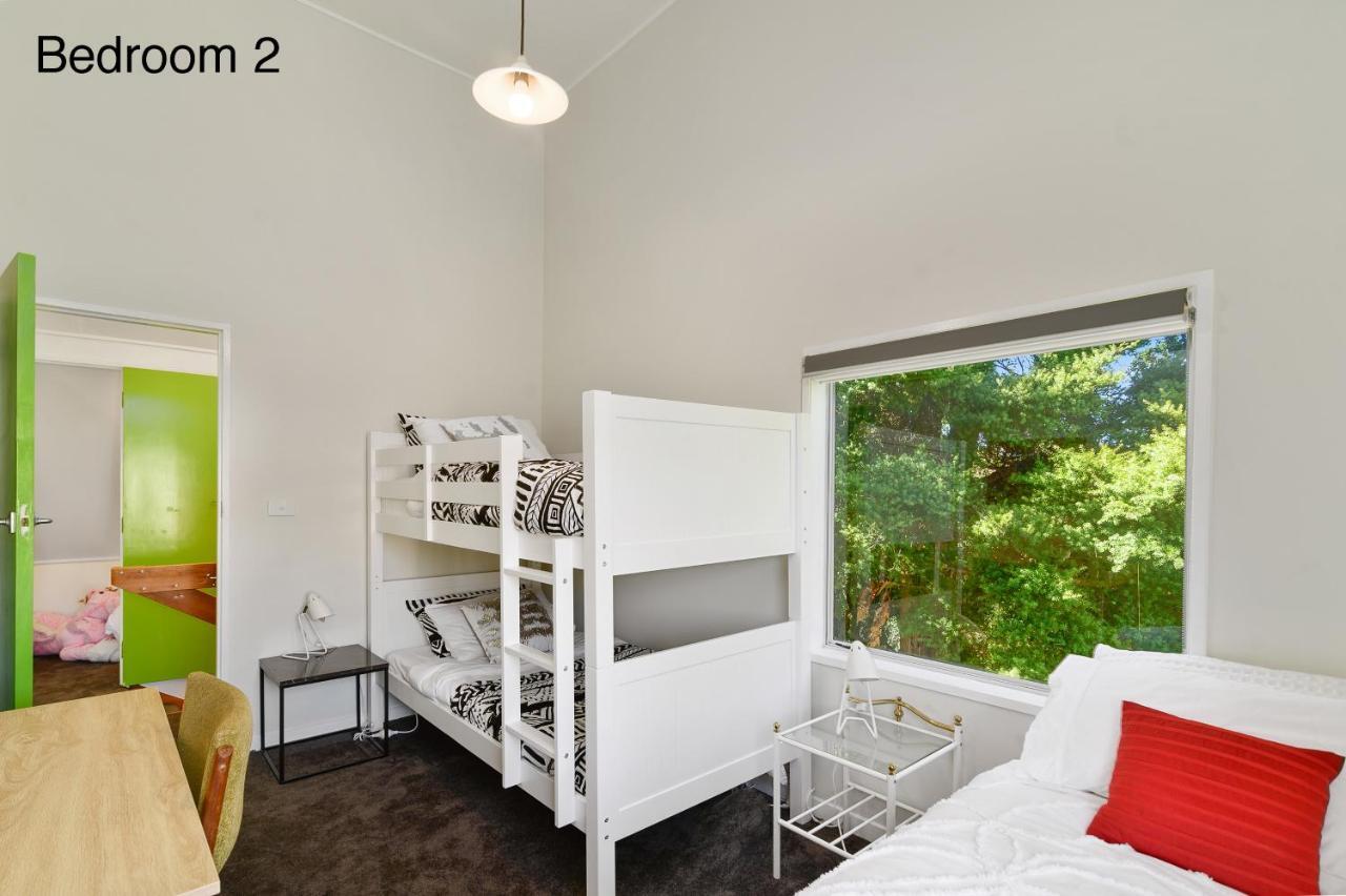 Water'S Edge City Retreat Rotorua Bagian luar foto