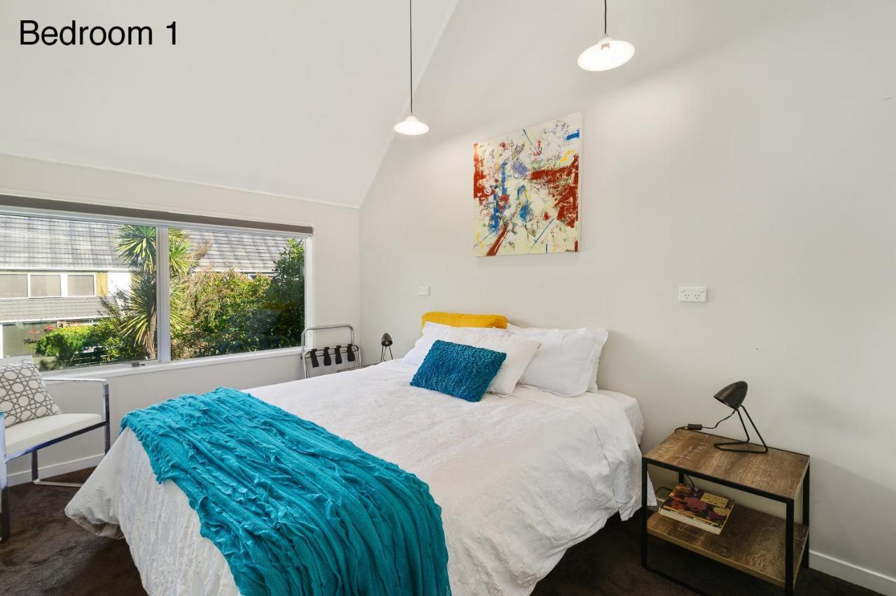 Water'S Edge City Retreat Rotorua Bagian luar foto